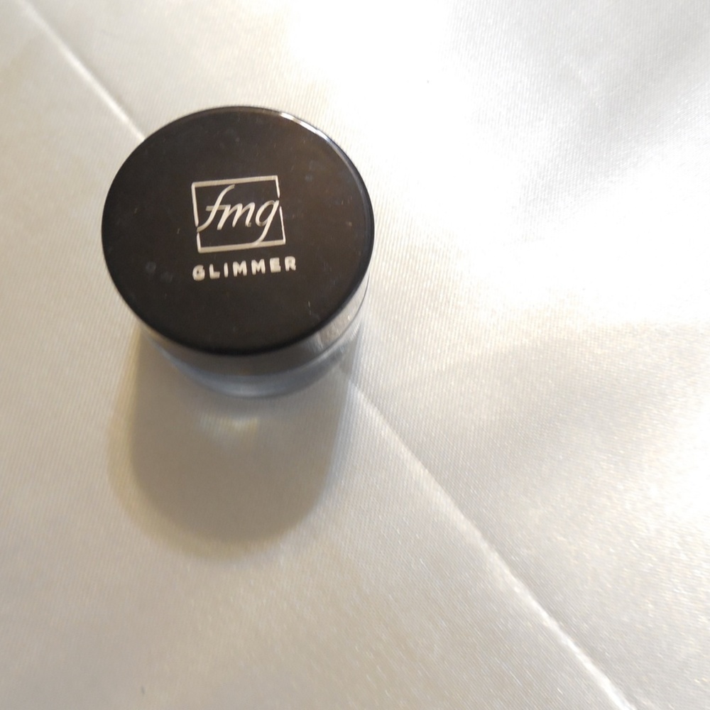 Avon Longwear Gel Eyeshadow - Picture 4 of 6